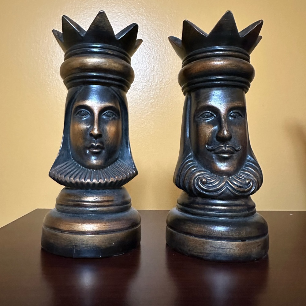 King and Queen Bookends Pair